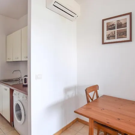 Awesome In Isca Marina With Kitchen Apartment Badolato Marina